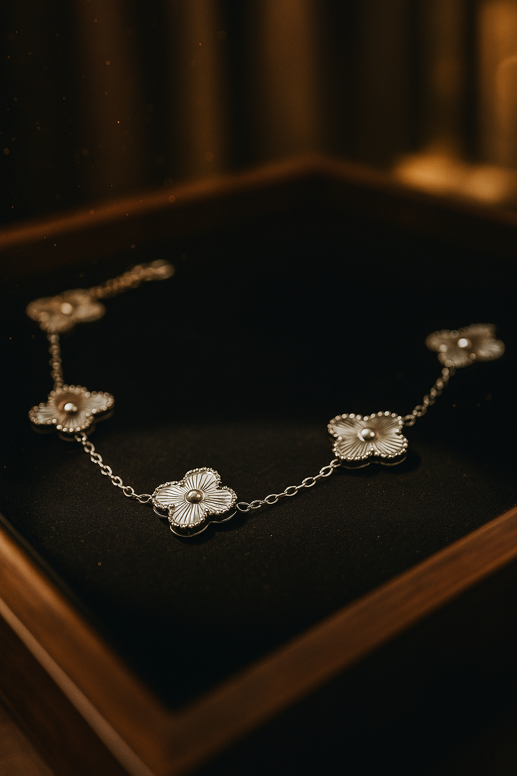 Pulsera tréboles dorados
